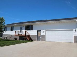 2395 McClellan Dr, Huron, SD 57350