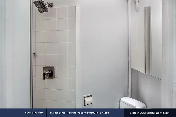 Rented by The Blueground | media 30