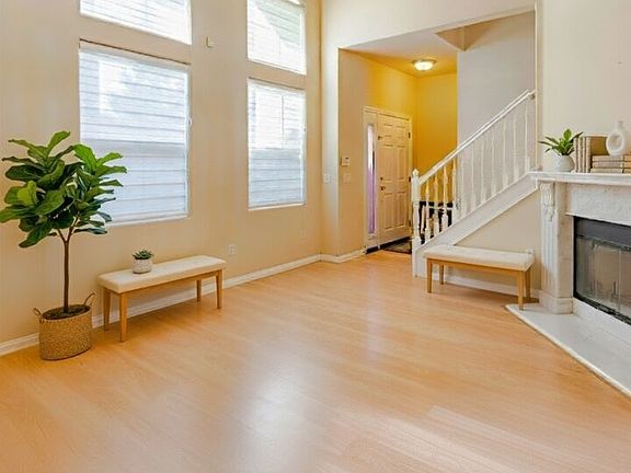 3rd image of 2155 Associated Rd