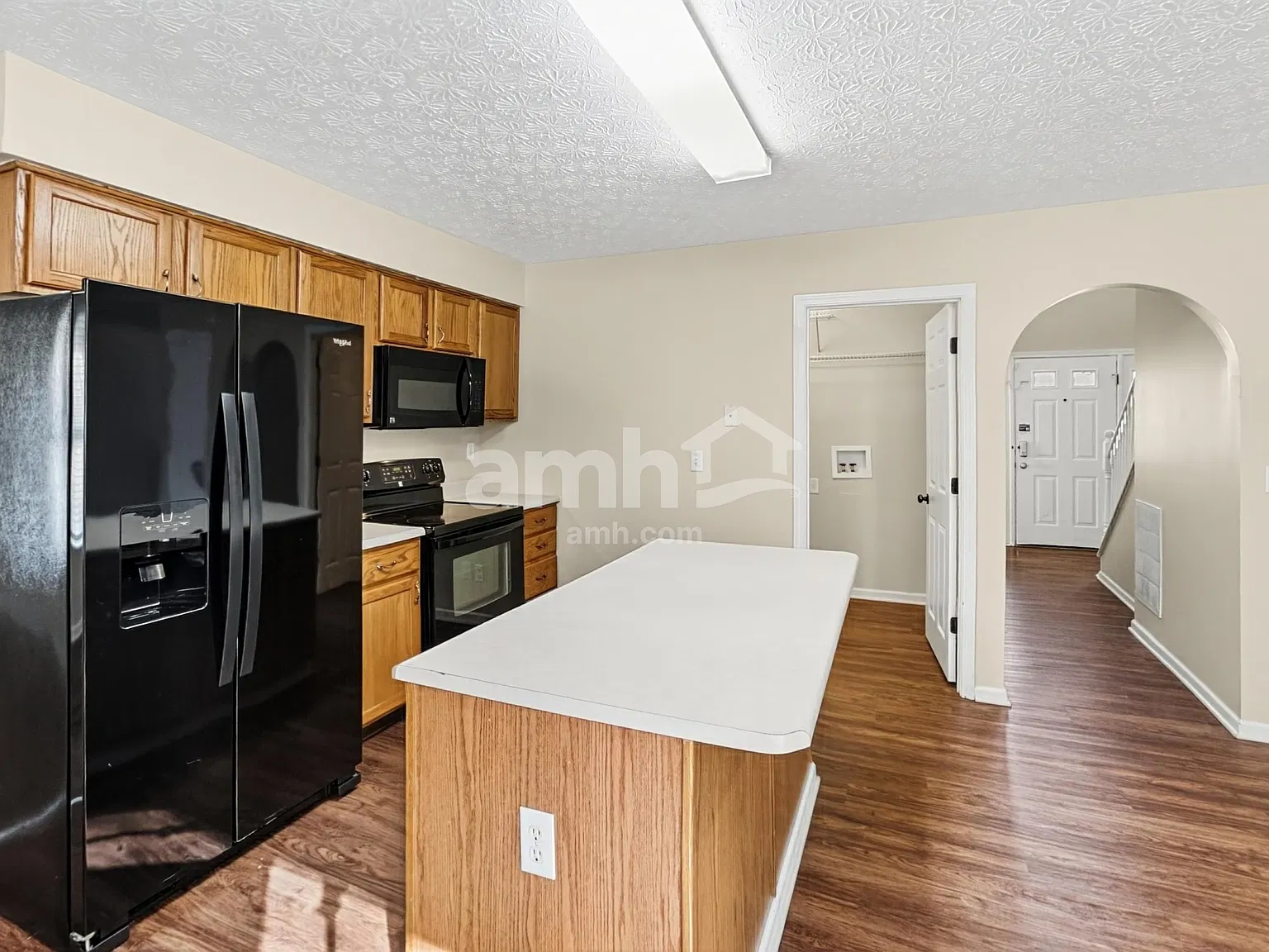 4 bed, 2.5 bath, 2666 sqft, $2,730 — Photo 3