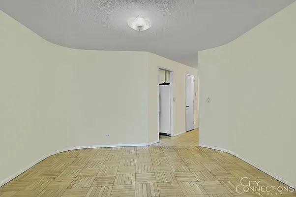 Rented by City Connections Realty | media 19