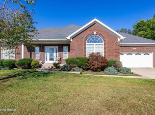 8303 Grandel Forest Way, Louisville, KY 40258