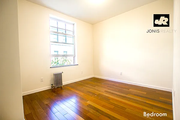 Rented by Jonis Realty | media 5