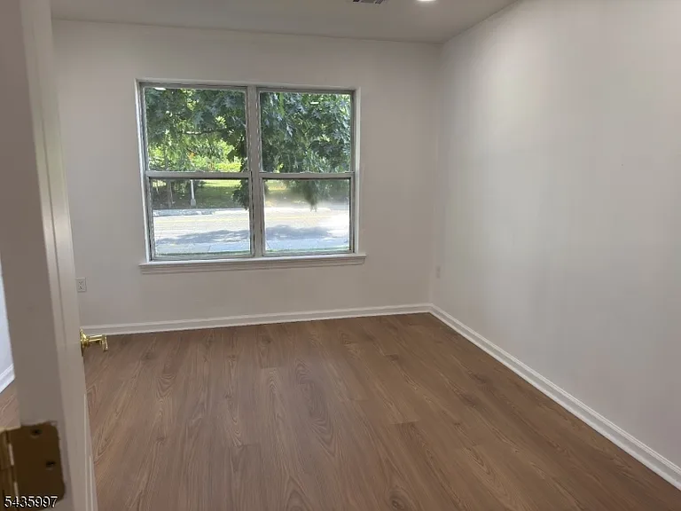 901 Stuyvesant Ave #106 — Photo 19