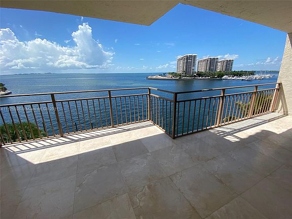 2nd image of 1632 S Bayshore Ct APT 503