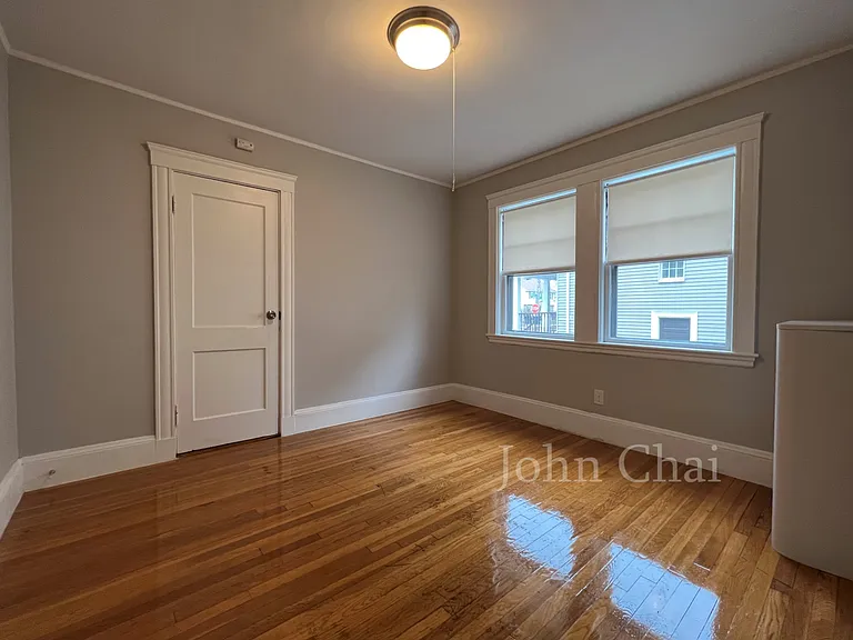 136 Arlington St #1 — Photo 17