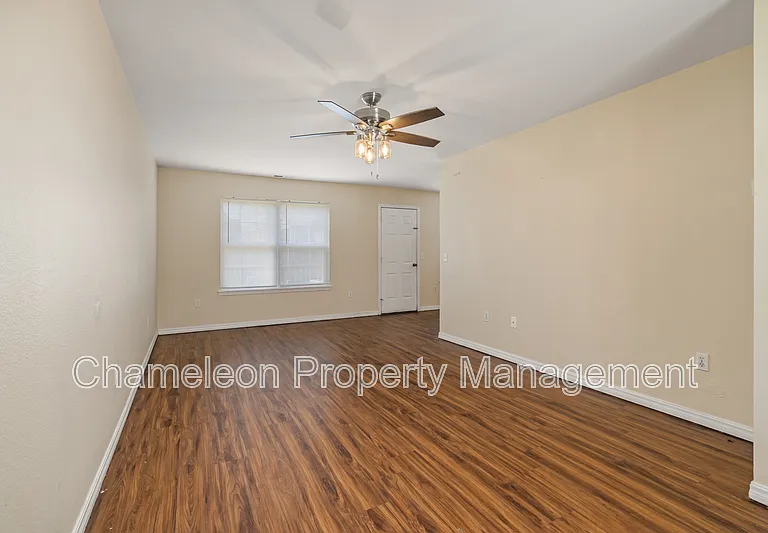 2910 Dawn Ct #C — Photo 5