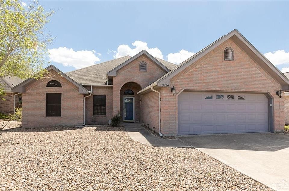 1st image of 3226 Clubhouse Dr
