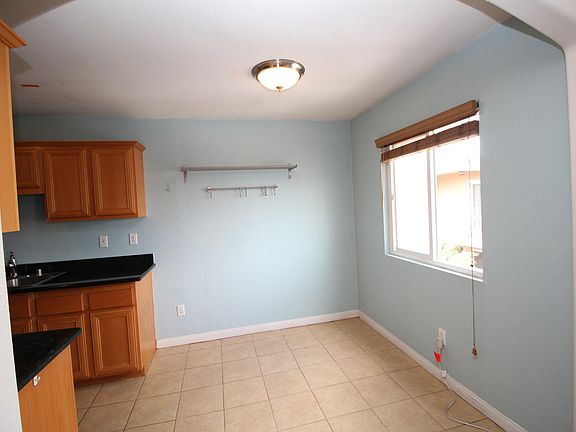 3rd image of 188 S Lincoln Ave APT 20
