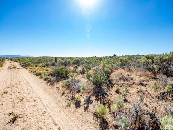 285 Quarterhorse Cir, Reno, NV 89508
