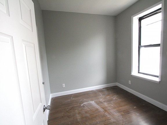 3rd image of 36 Marble Hill Ave APT 1R