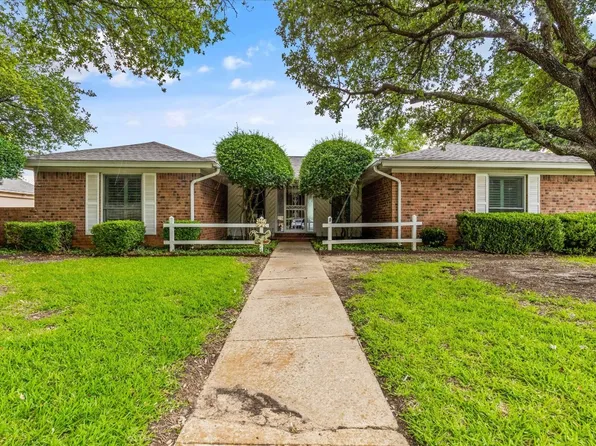 2873 Hurstview Dr, Hurst, TX 76054