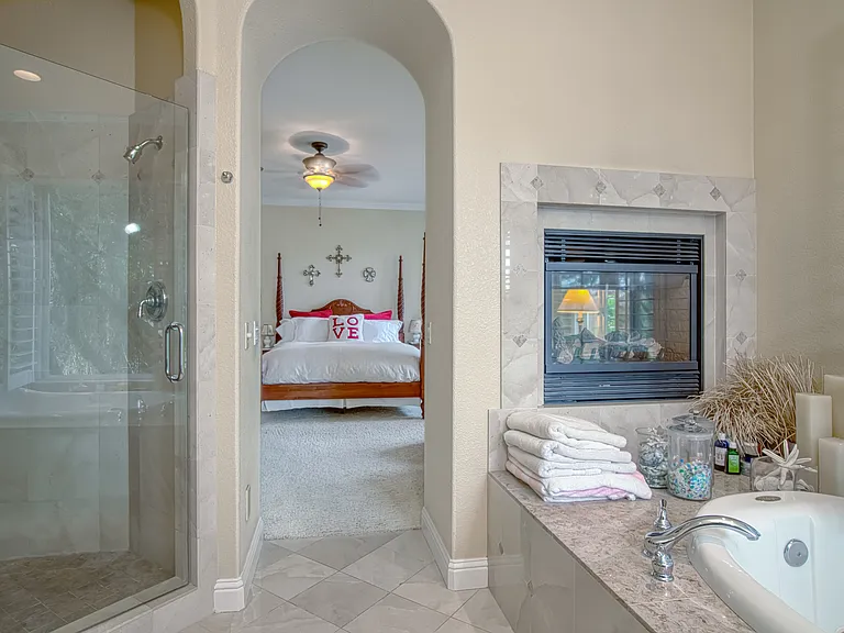 2703 Brush Creek Rd — Photo 41
