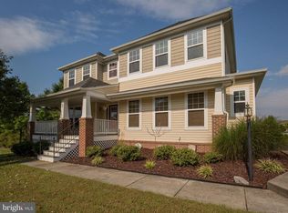 42 S Greenway Ave, Boyce, VA 22620