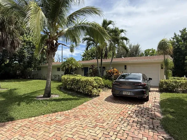 228 Lake Ter, Delray Beach, FL 33444