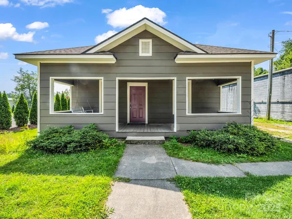 118 Railroad Ave, Brevard, NC 28712