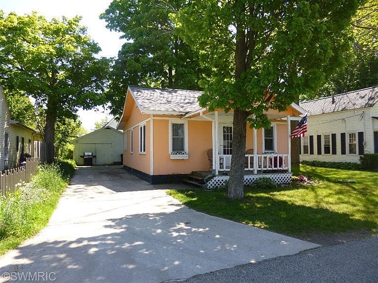 1st image of 553 Grove Ave