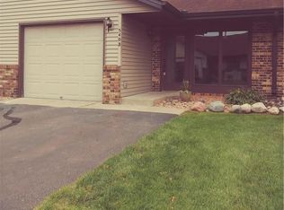540 Auburn Pl NW #B, Elk River, MN 55330