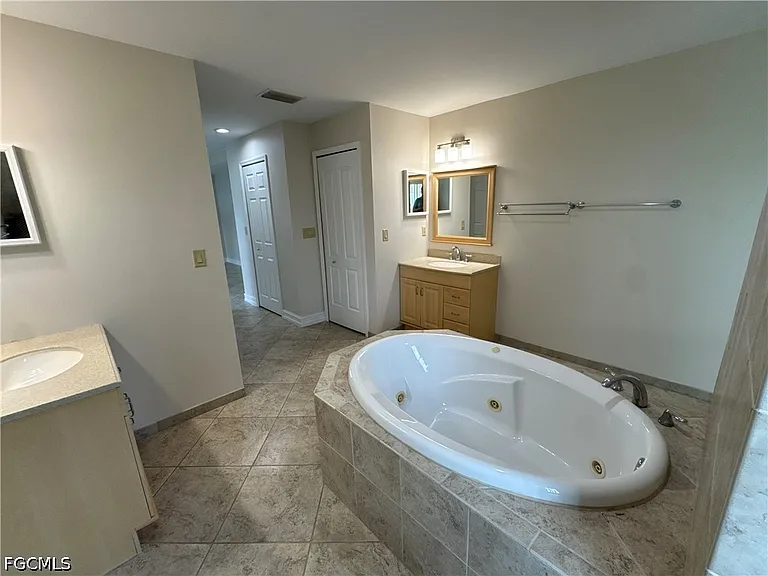 4914 7th St W — Photo 23