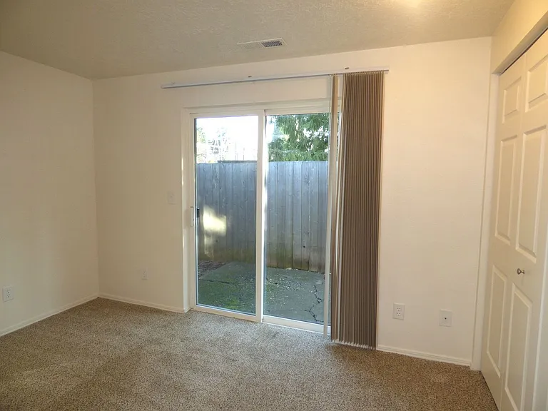 3974 Liberty Rd S — Photo 23