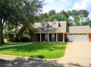 811 Angie Ln, Athens, TX 75751