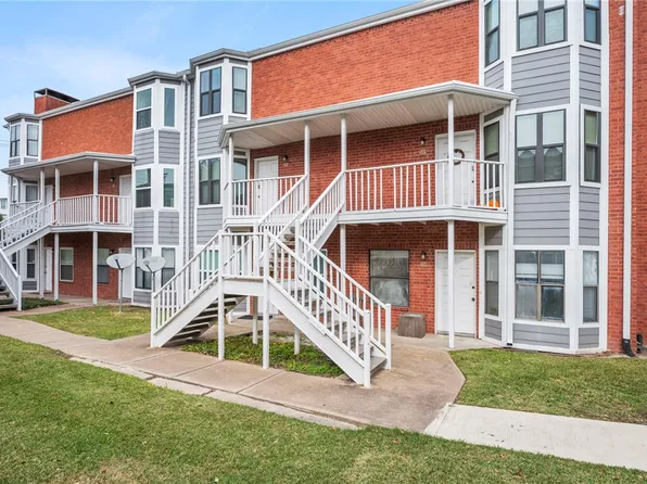 4441 Old College Rd APT 3101, Bryan, TX 77801