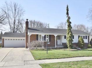 16211 Lauderdale Ave, Beverly Hills, MI