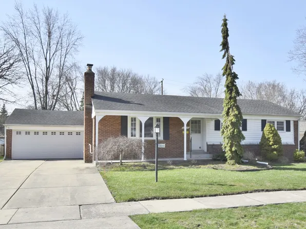 16211 Lauderdale Ave, Beverly Hills, MI 48025