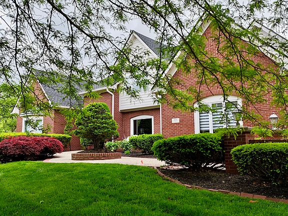 4th image of 2838 Silverwood Ln