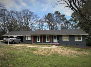 106 Cherokee Ln, Calhoun, GA 30701