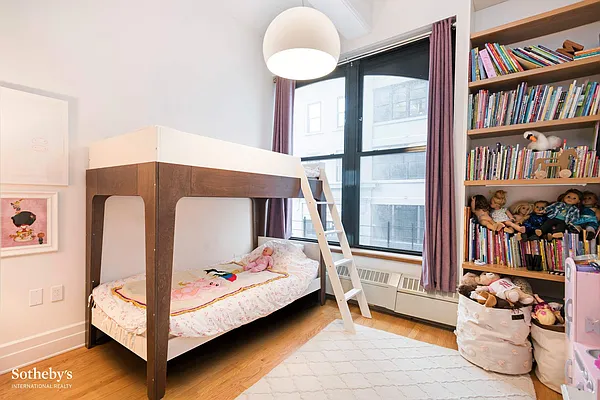 Sold by Sotheby's International Realty | media 10