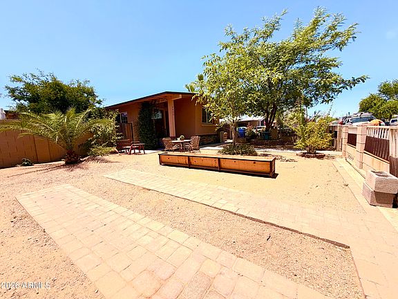 3rd image of 5433 E ALPINE Avenue