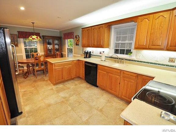 2nd image of 9921 Wenatchee Ct
