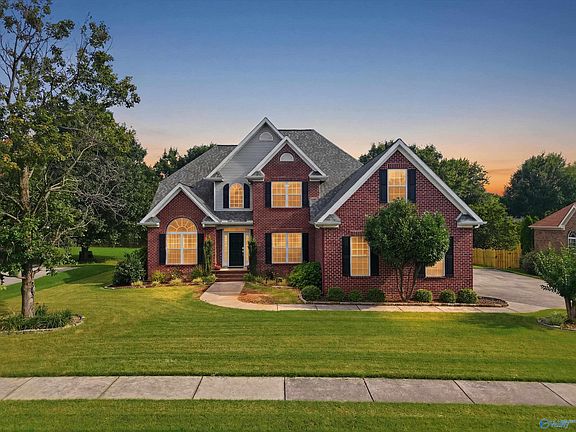 2nd image of 121 Ambergate Dr