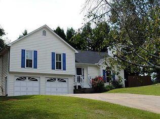 5625 Trotters Ct, Cumming, GA 30028