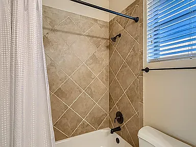 1817 Crown Dr — Photo 27