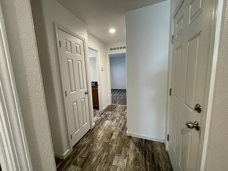 400 Tolas Pl — Photo 8