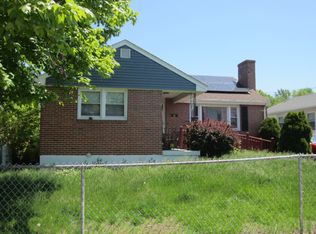 30 Roslyn St, Hartford, CT 06106