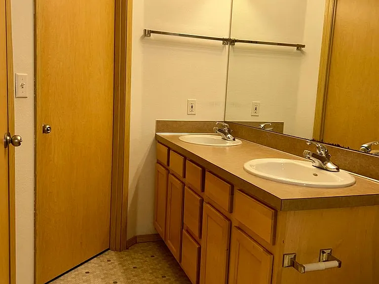 4018 California Ave SW — Photo 10