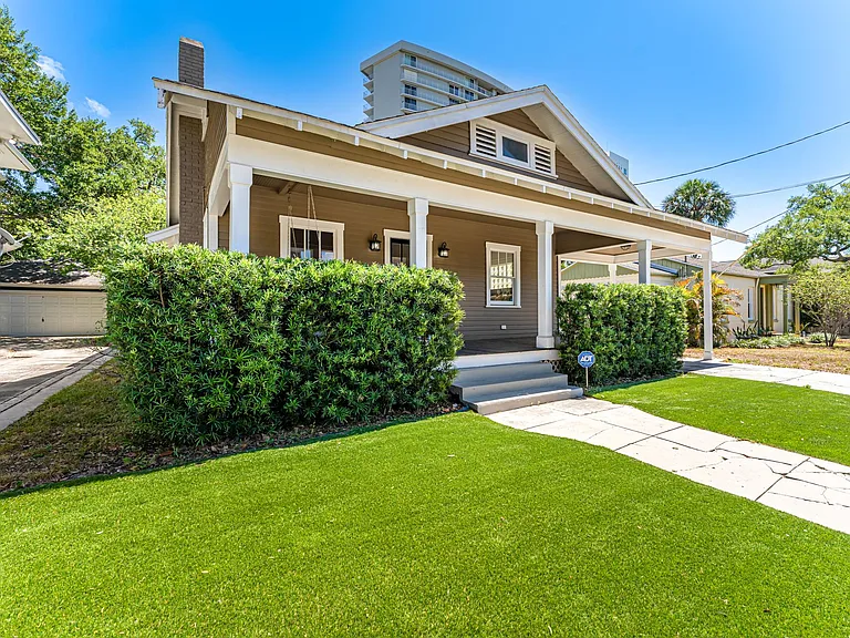 2512 W Palm Dr — Photo 8