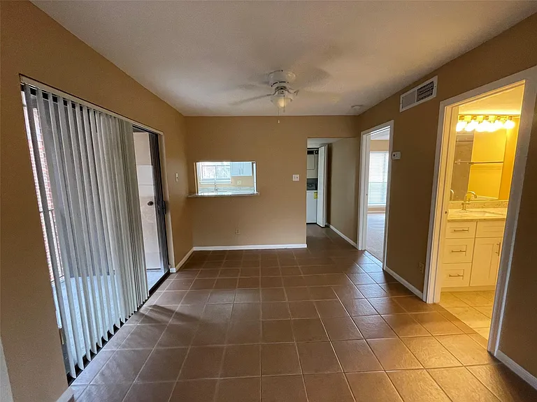 3100 Walnut Bend Ln #208 — Photo 7