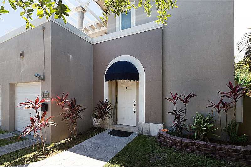 1st image of 11572 NE 13th Ave #11572