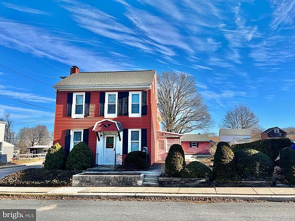 2nd image of 301 S Franklin St