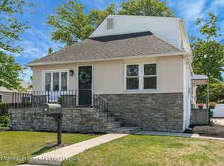 66 10th St, Hazlet, NJ 07730