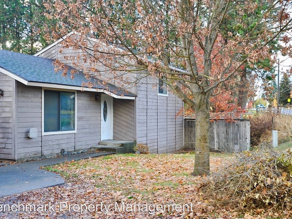 1st image of 9589 N Ash St