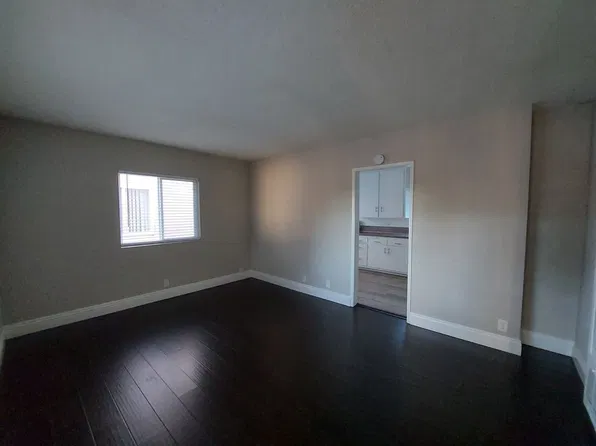 451 E 55th St LLC, 451-465 E 55th St #3, Long Beach, CA 90805
