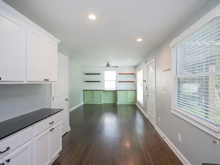 1005 Malquin Dr — Photo 5