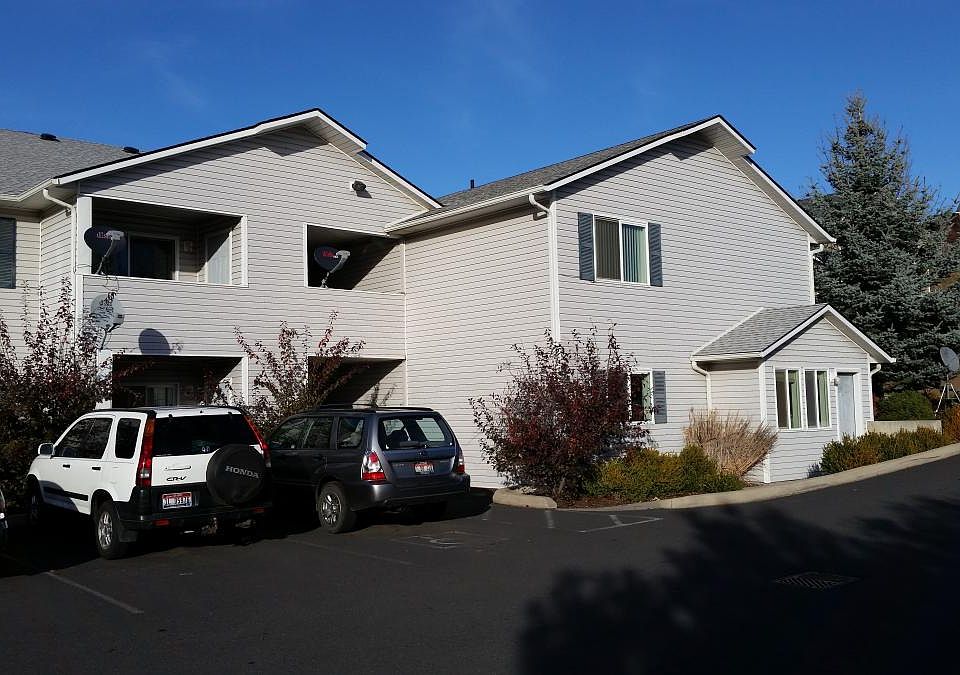 1st image of 705 N Jefferson St APT 215