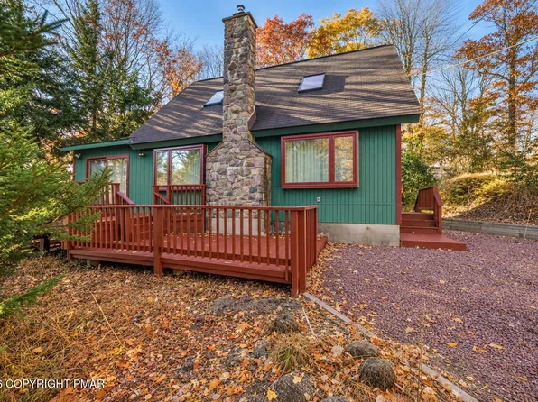 398 Spring St, Lake Harmony, PA 18624