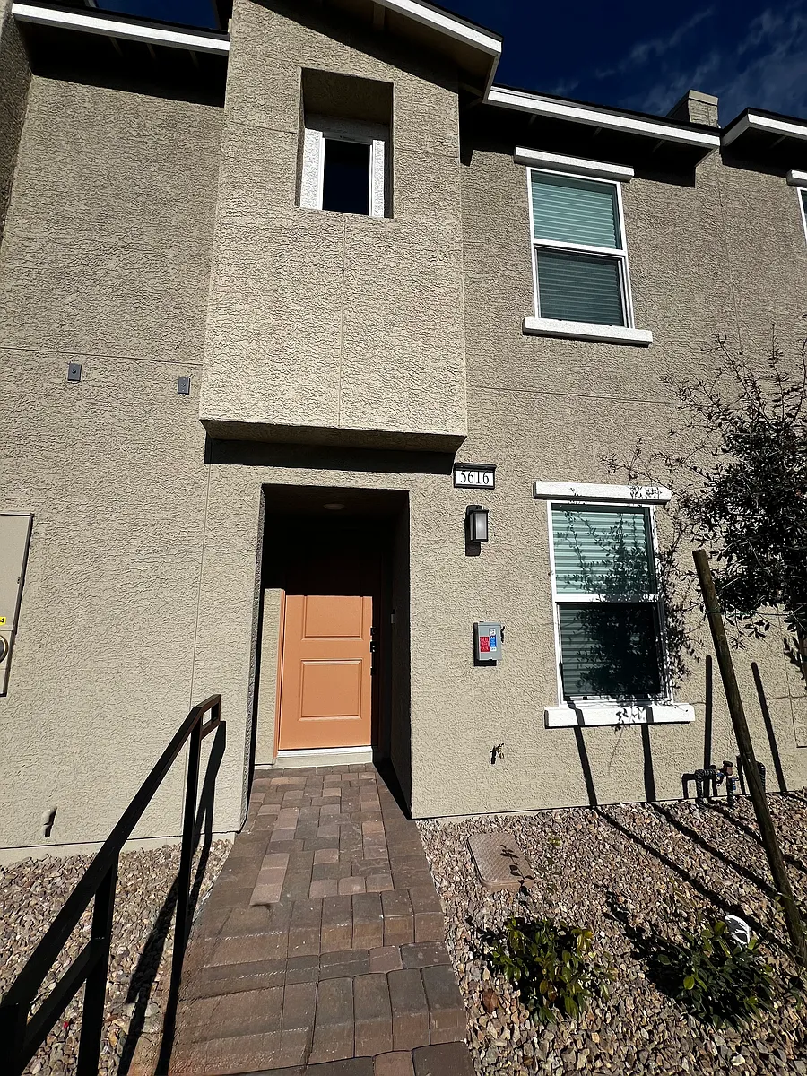Building Photo - 5616 Craftsman Ave